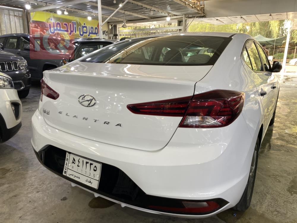 هیوندای ئەلەنترا
